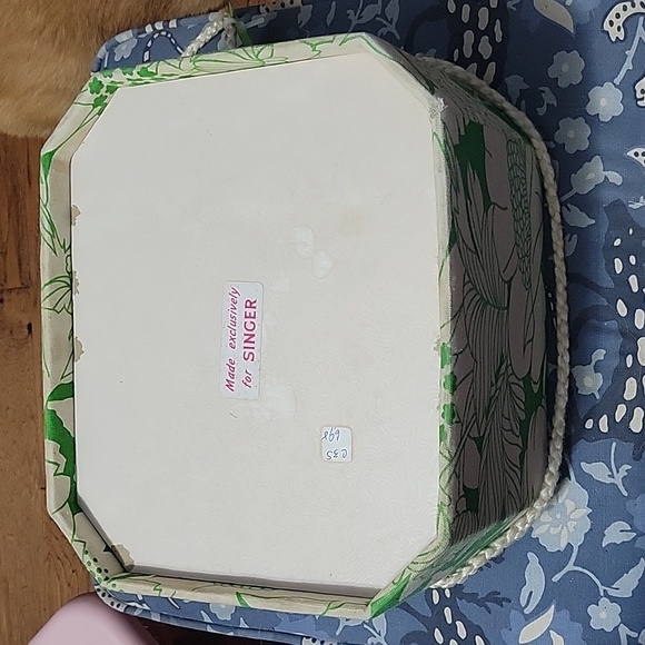 Vintage SINGER Storage Box green groovy - Picture 3 of 3